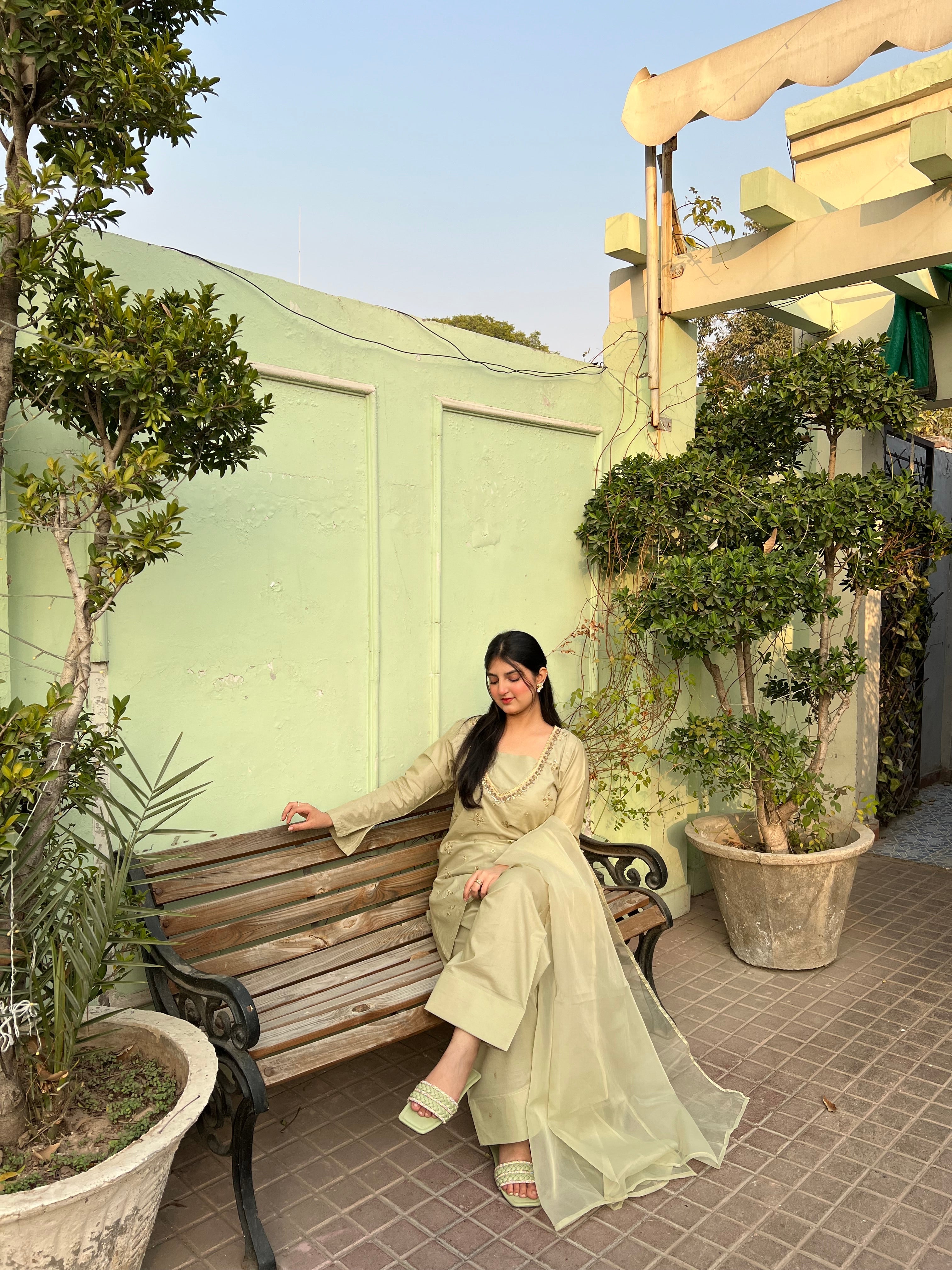 Onyx Farshi Shalwar