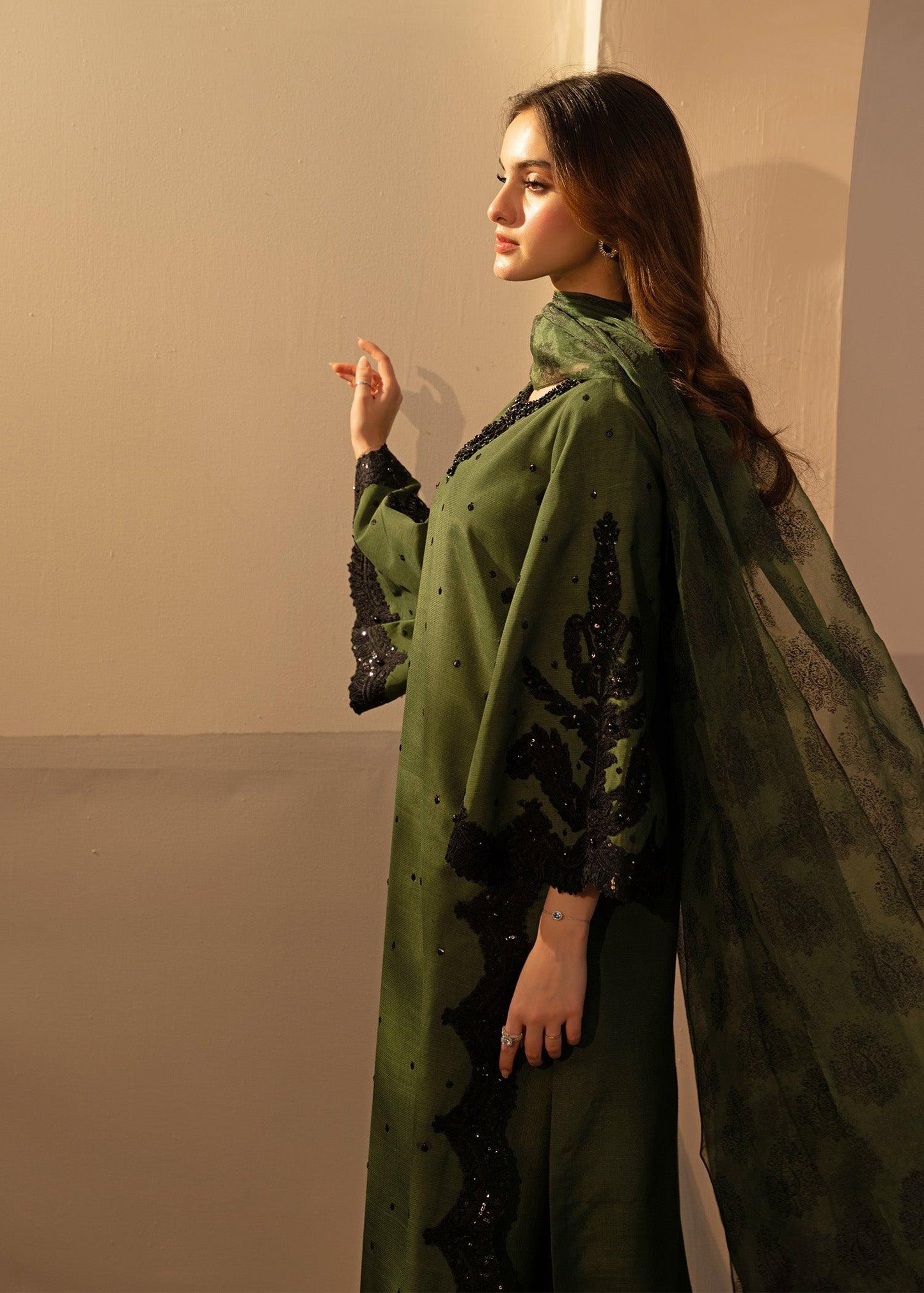 Best Selling - Hinaar - 03 pc stitched suit