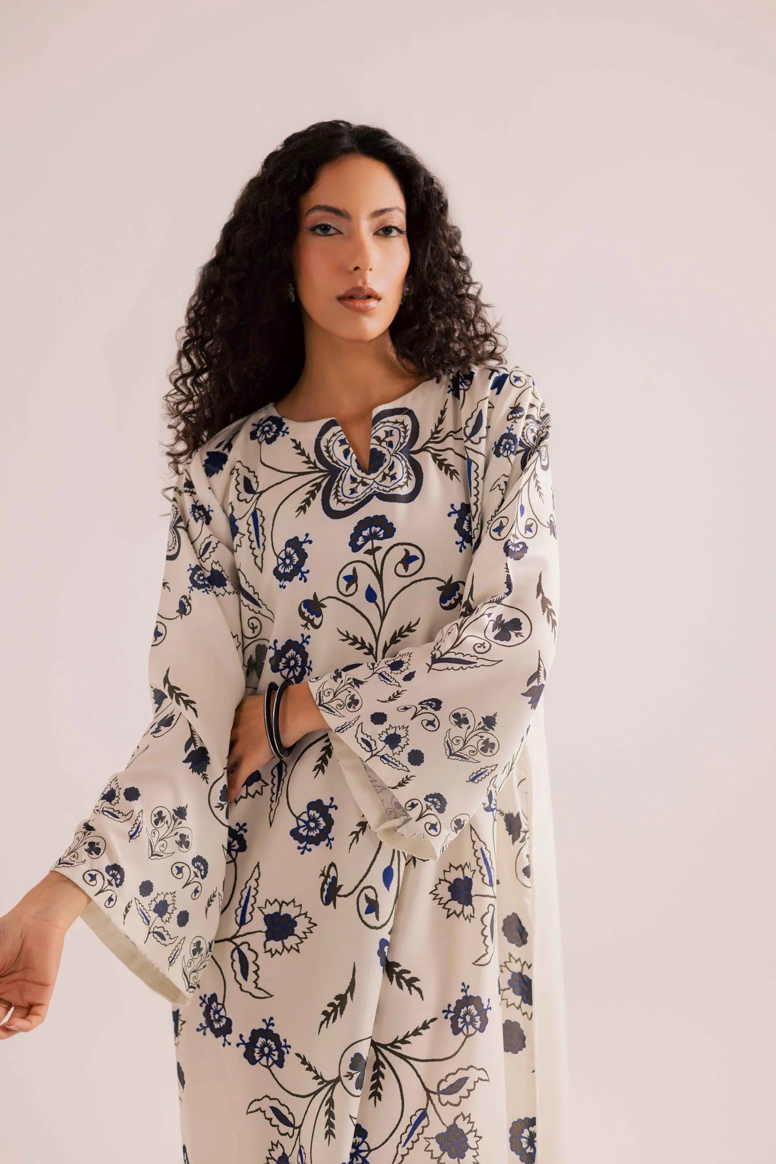 IF-06 Printed Kaftaan
